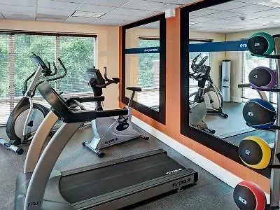 Hampton Inn & Suites Charlotte Arrowood Rd