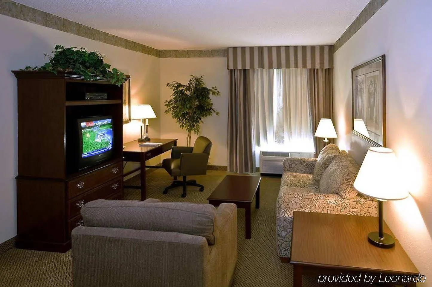 Hampton Inn & Suites Charlotte Arrowood Rd Hotel