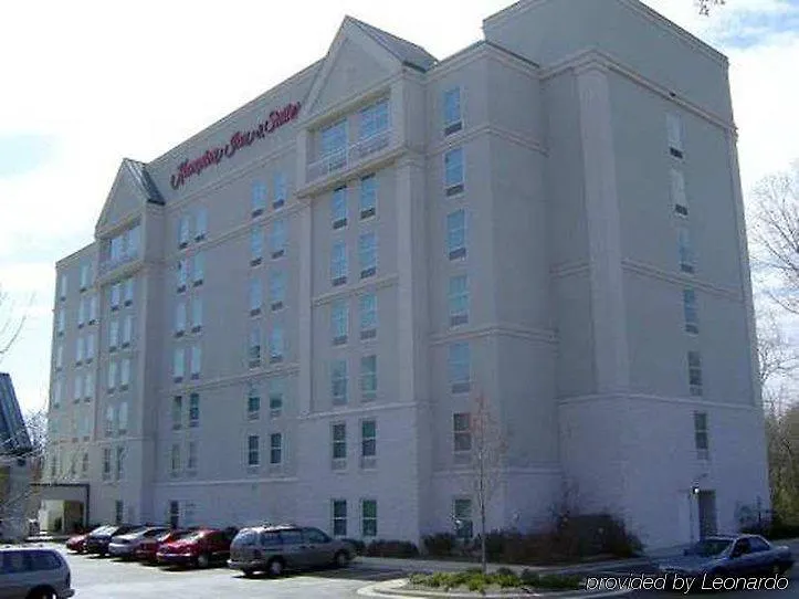 Hampton Inn & Suites Charlotte Arrowood Rd 3*,
