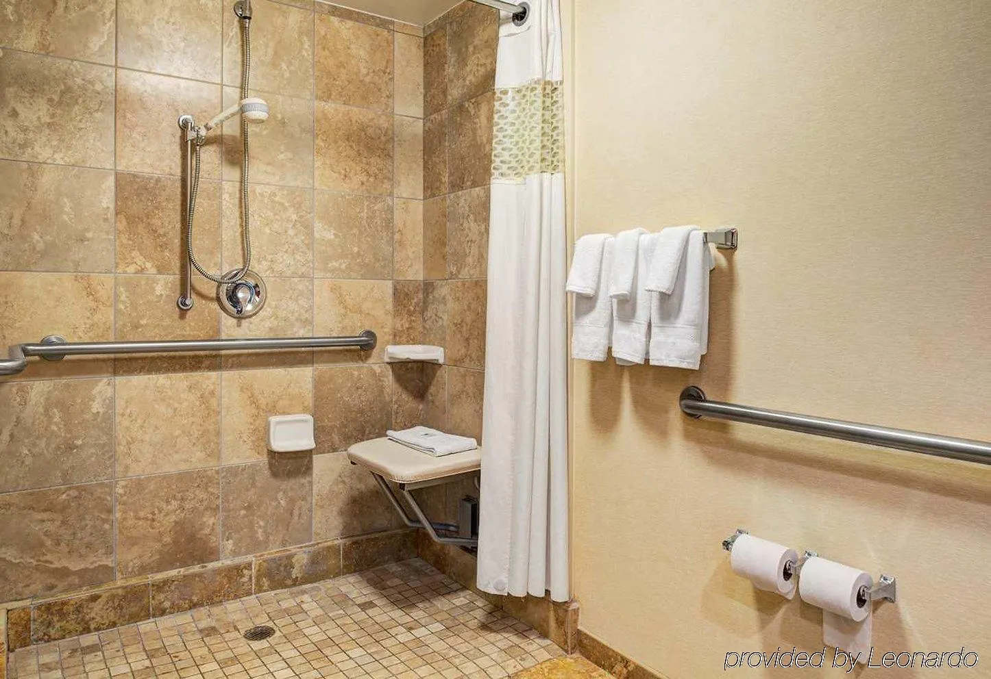 Hampton Inn & Suites Charlotte Arrowood Rd Hotel